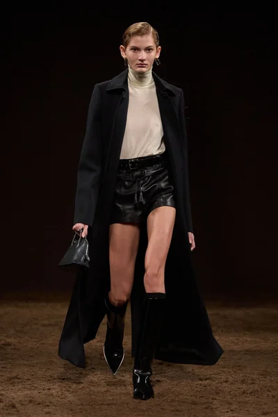 Look 21